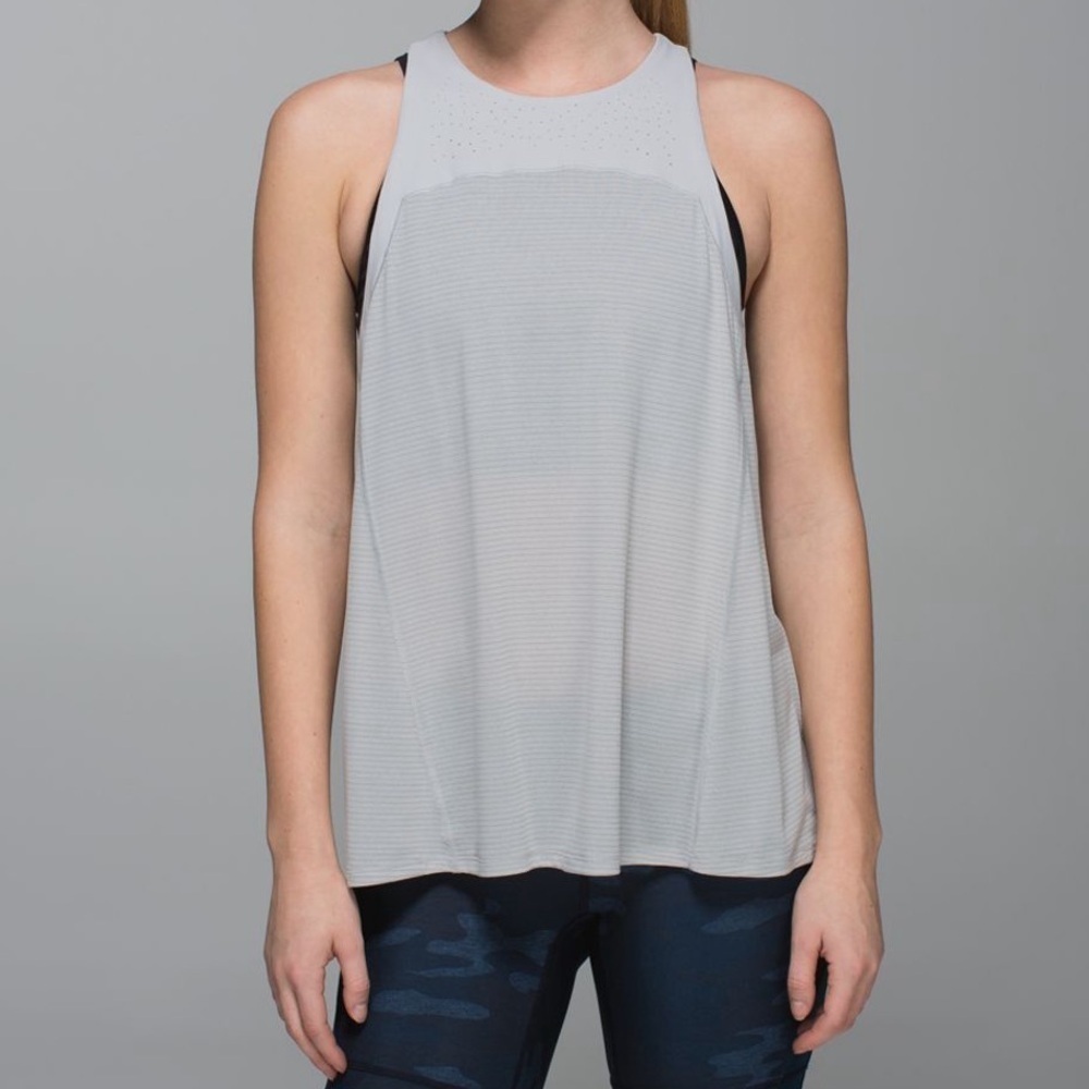 Lululemon Clip-In Tank in "Silver Spoon" Gray - Fits Size S 4/6